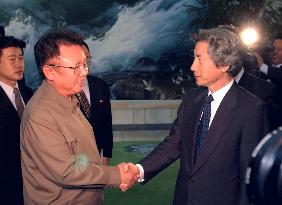 (3)Koizumi, Kim agree on resumption of normalization talks